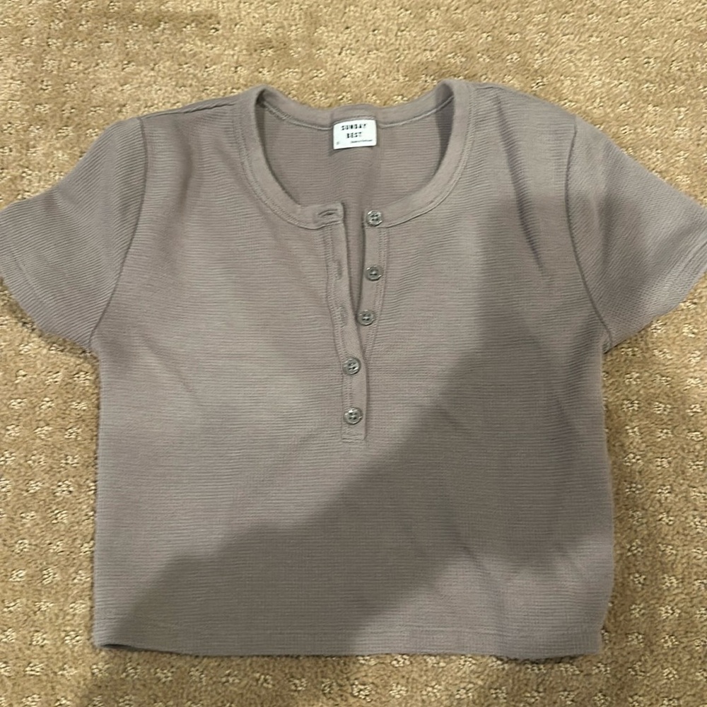 Cropped T